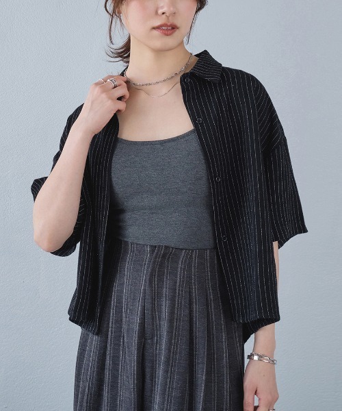 murea(ミュレア)の「フロントショート丈ストライプ半袖シャツ(シャツ/ブラウス・レディース・ベージュ/ブラック/ホワイト・FREE)」の22枚目の写真
