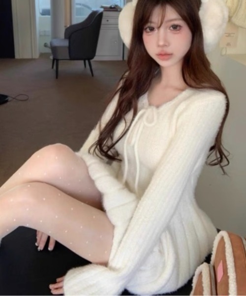 Alvia(アルビア)の「シャギーミニワンピース ふわふわフィット フレアニットワンピース(ワンピース・レディース・ホワイト・M)」の7枚目の写真