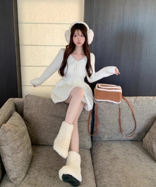 Alvia(アルビア)の「シャギーミニワンピース ふわふわフィット フレアニットワンピース(ワンピース・レディース・ホワイト・M)」の10枚目の写真