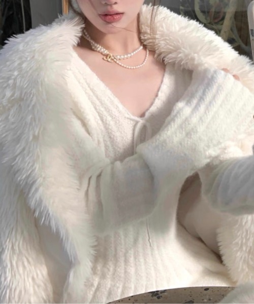 Alvia(アルビア)の「シャギーミニワンピース ふわふわフィット フレアニットワンピース(ワンピース・レディース・ホワイト・M)」の13枚目の写真