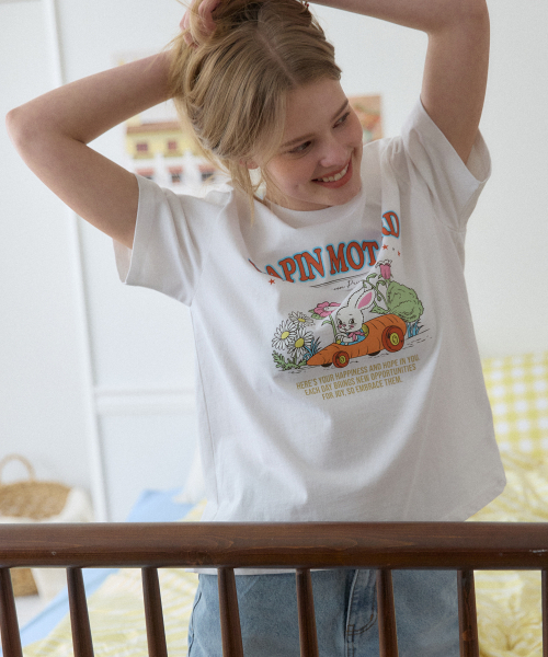 OURHOPE（アワーホープ）の「キャロットラビットTシャツ - ホワイト（Tシャツ/カットソー・レディース・ホワイト・ONE）」の3枚目の写真