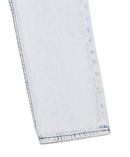 AJOBYAJO（アジョバイアジョ）の「Snow Washed Jeans [White]（デニムパンツ・レディース・その他・LARGE/MEDIUM）」の3枚目の写真