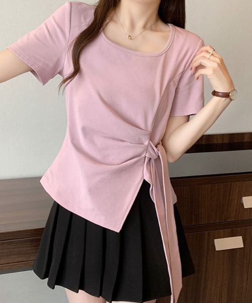 2ly2（トゥーリートゥー）の「サイドリボンドレープトップス / アシンメトリーカットソー（Tシャツ/カットソー・レディース・ブルー/ピンク/ホワイト/ブラック・FREE）」の5枚目の写真