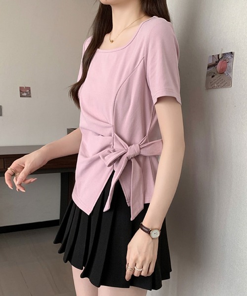 2ly2（トゥーリートゥー）の「サイドリボンドレープトップス / アシンメトリーカットソー（Tシャツ/カットソー・レディース・ブルー/ピンク/ホワイト/ブラック・FREE）」の6枚目の写真
