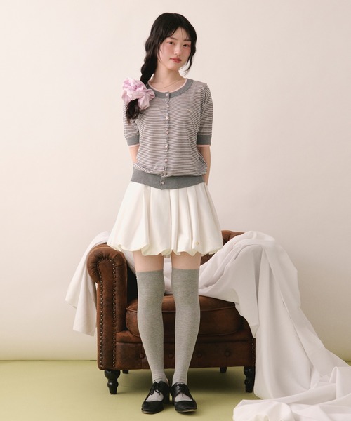 loin nuit(ロワンニュイ)の「wavy button knit cardigan / ウェービーボタンニットカーディガン(カーディガン/ボレロ・レディース・グレー/ブラウン/ラベンダー/オレンジ・FREE)」の8枚目の写真