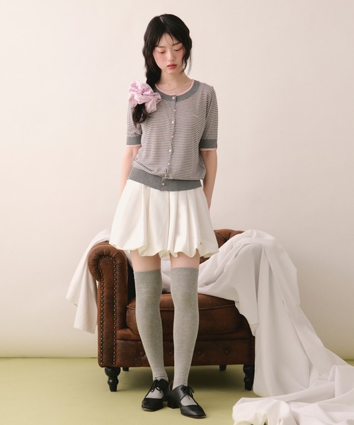 loin nuit(ロワンニュイ)の「wavy button knit cardigan / ウェービーボタンニットカーディガン(カーディガン/ボレロ・レディース・グレー/ブラウン/ラベンダー/オレンジ・FREE)」の9枚目の写真