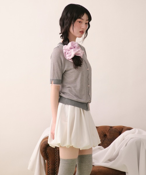 loin nuit(ロワンニュイ)の「wavy button knit cardigan / ウェービーボタンニットカーディガン(カーディガン/ボレロ・レディース・グレー/ブラウン/ラベンダー/オレンジ・FREE)」の15枚目の写真