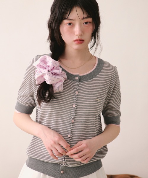 loin nuit(ロワンニュイ)の「wavy button knit cardigan / ウェービーボタンニットカーディガン(カーディガン/ボレロ・レディース・グレー/ブラウン/ラベンダー/オレンジ・FREE)」の18枚目の写真