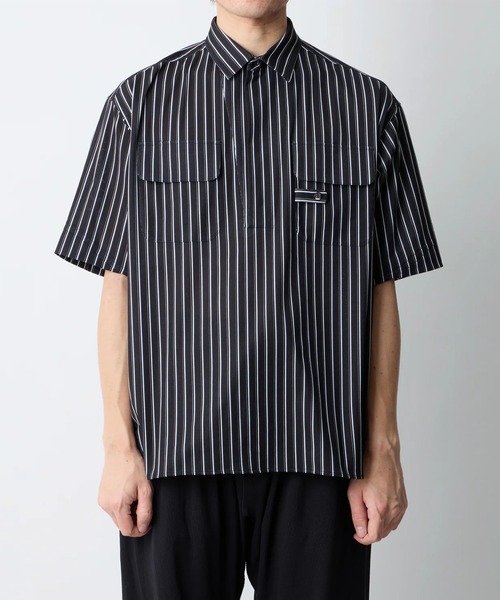 WHITE MOUNTAINEERING（ホワイトマウンテニアリング）の「【White Mountaineering/ホワイトマウンテニアリング】STRIPE SHORT SLEEVE PULLOVER SHIRT（シャツ/ブラウス・メンズ・ブラック/サックスブルー・0/1/2）」の7枚目の写真