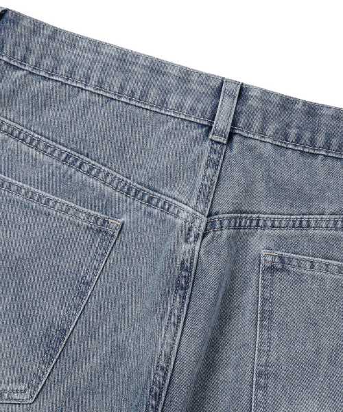 GRAYBLVD(グレイブラバット)の「ウェスリーウォッシュドデニムパンツ(ブルー)(デニムパンツ・レディース・その他・SMALL/MEDIUM/LARGE/X-LARGE)」の5枚目の写真
