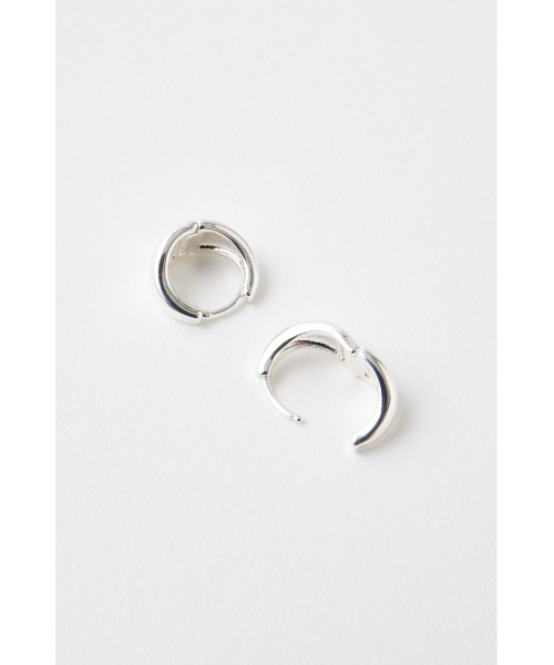 MOUSSY(マウジー)の「SLV925 PLATING CIRCLE ピアス(ピアス(両耳用)・レディース・シルバー・FREE)」の5枚目の写真