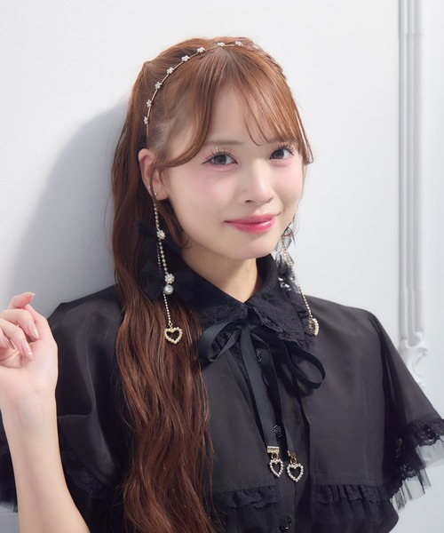 ROJITA(ロジータ)の「リボン付パールチェーンカチューシャ(カチューシャ・レディース・ピンク/ホワイト/ブラック・FREE)」の13枚目の写真