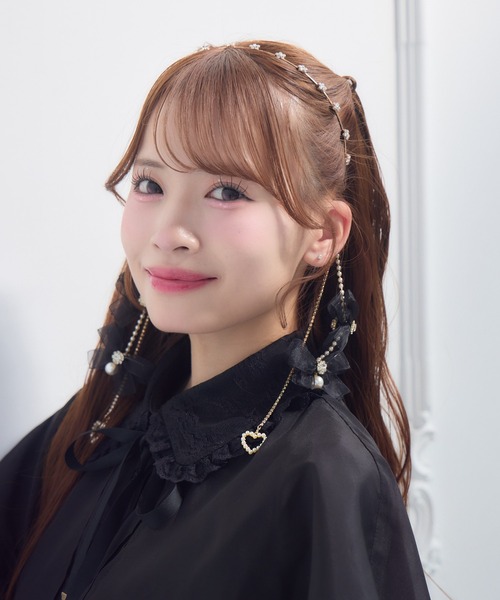 ROJITA(ロジータ)の「リボン付パールチェーンカチューシャ(カチューシャ・レディース・ピンク/ホワイト/ブラック・FREE)」の18枚目の写真