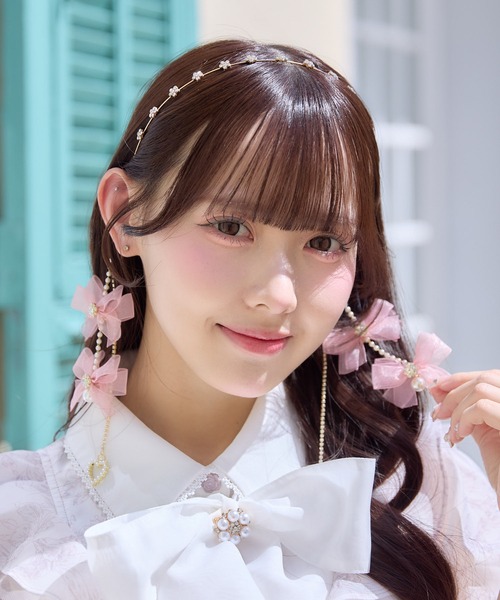 ROJITA(ロジータ)の「リボン付パールチェーンカチューシャ(カチューシャ・レディース・ピンク/ホワイト/ブラック・FREE)」の12枚目の写真