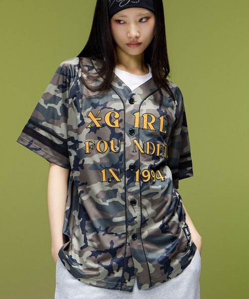X-girl(エックスガール)の「LOGO PATCH BASEBALL SHIRT(シャツ/ブラウス・レディース・ブラック/カモフラージュ/ブラウン・S/M)」の1枚目の写真