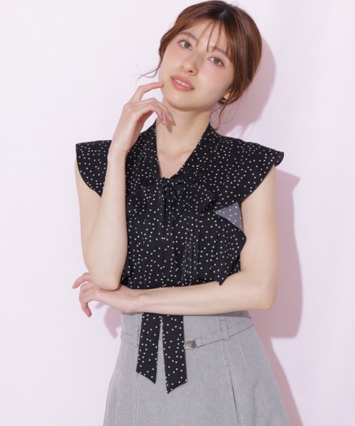 JILL by JILL STUART(ジルバイジルスチュアート)の「ピンタックボウタイブラウス(シャツ/ブラウス・レディース・ブルー/ブラック系その他/ホワイト・FREE)」の3枚目の写真