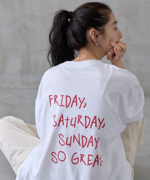 COLONY 2139(コロニートゥーワンスリーナイン)の「ユニセックス / 体型カバー / アソートグラフィックBIGTシャツ(Tシャツ/カットソー・レディース・グレー/ホワイト/ネイビー/ホワイト系その他/チャコールグレー/ピンク・FREE)」の3枚目の写真
