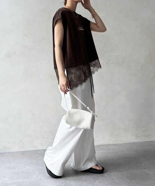 DouDou(ドゥドゥ)の「【WEB限定】ヘムレースロゴTEE(Tシャツ/カットソー・レディース・ブラウン/ブラック/オフホワイト・FREE)」の9枚目の写真