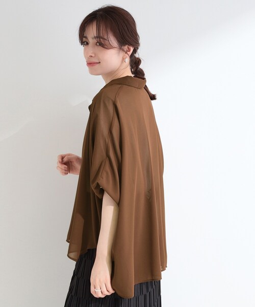 SHOO・LA・RUE(シューラルー)の「【洗濯機可/体型カバー】柄アソート ポンチョ風シアーシャツ(シャツ/ブラウス・レディース・アイボリー系6/ダークブラウン/ホワイト系5/スモーキーグリーン系・00)」の20枚目の写真