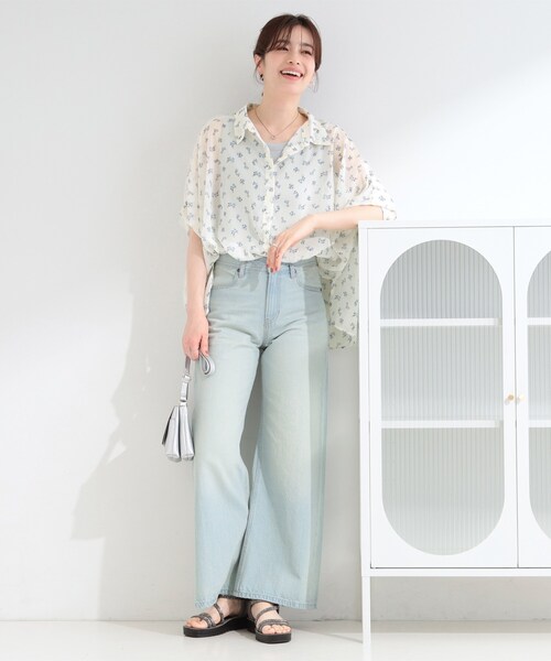 SHOO・LA・RUE(シューラルー)の「【洗濯機可/体型カバー】柄アソート ポンチョ風シアーシャツ(シャツ/ブラウス・レディース・アイボリー系6/ダークブラウン/ホワイト系5/スモーキーグリーン系・00)」の17枚目の写真