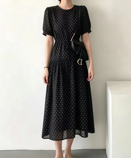 FAVORITO(ファヴォリート)の「リボンドット柄ワンピース(ワンピース・レディース・ブラック/ホワイト・F)」の17枚目の写真