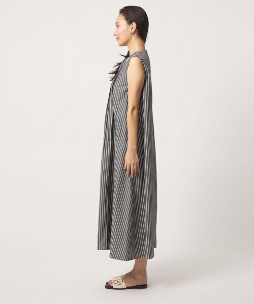A DAY IN THE LIFE UNITED ARROWS(アデイインザライフユナイテッドアローズ)の「ストライプ フロントプリーツ ノースリーブワンピース <A DAY IN THE LIFE>(ワンピース・レディース・ダークグレー・FREE)」の17枚目の写真