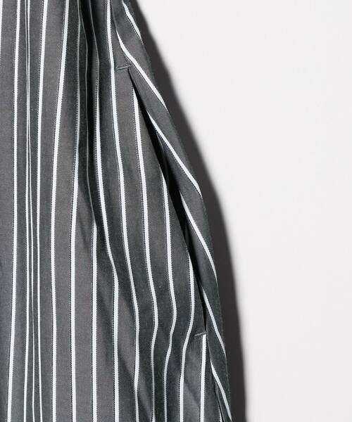 A DAY IN THE LIFE UNITED ARROWS(アデイインザライフユナイテッドアローズ)の「ストライプ フロントプリーツ ノースリーブワンピース <A DAY IN THE LIFE>(ワンピース・レディース・ダークグレー・FREE)」の9枚目の写真