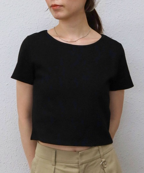 archives（アルシーヴ）の「【華奢見えが叶うコンパクトリブT】ネームテレコＴｅｅ（Tシャツ/カットソー・レディース・オフホワイト/ブラック/クリーム/ネイビー・MEDIUM）」の2枚目の写真