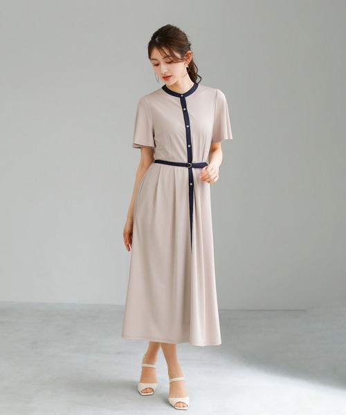 WHITE JOOLA（ホワイトジョーラ）の「【 ラクしてキレイ見え 】 ライトスムースダンボール・配色パイピングワンピース（ワンピース・レディース・ネイビー/ベージュ・L/M/S）」の16枚目の写真