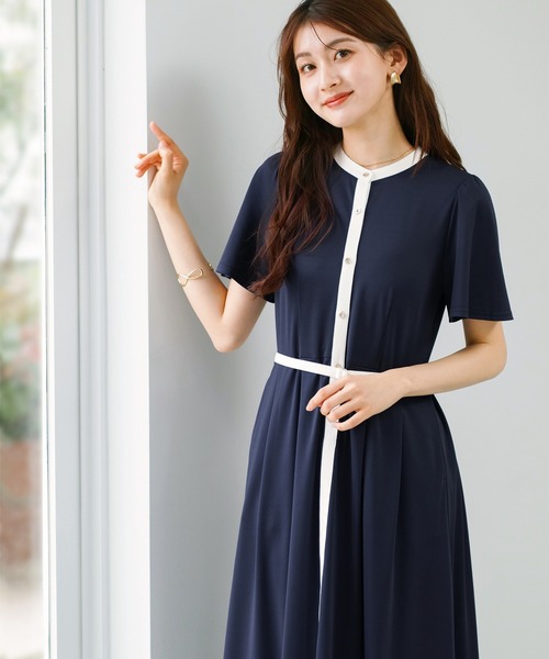 WHITE JOOLA（ホワイトジョーラ）の「【 ラクしてキレイ見え 】 ライトスムースダンボール・配色パイピングワンピース（ワンピース・レディース・ネイビー/ベージュ・L/M/S）」の12枚目の写真