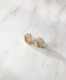 アクリルゴールドメタルパーツピアス