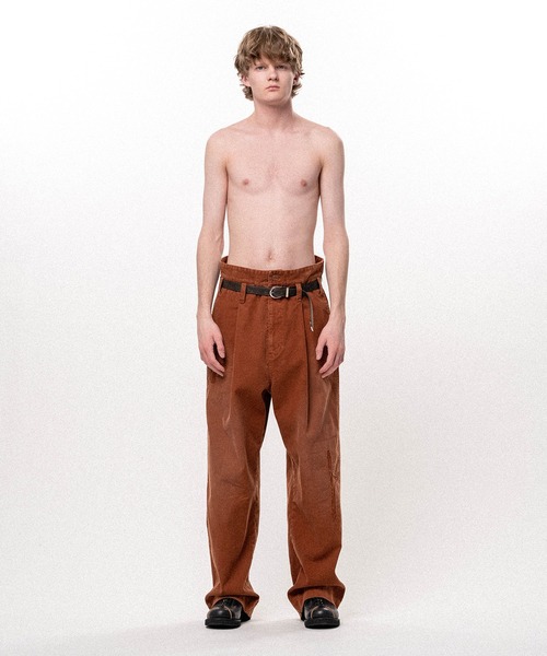 KAMIYA(カミヤ)の「Repaired Corduroy V-Back Wide Pants(カーゴパンツ・メンズ・オレンジ/ブラック・S)」の1枚目の写真