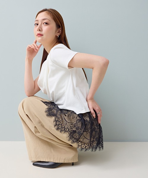 en CAnAF(エンカナフ)の「【いつものコーデにレースをプラス】レイヤードレーススカート(スカート・レディース・オフホワイト/ブラック・フリー)」の15枚目の写真