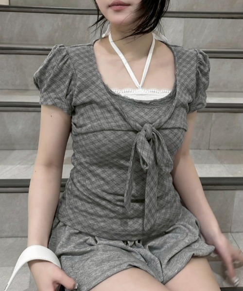 Never mind the XU / Chikashitsu+(ネバーマインド ザ エックスユー / チカシツプラス)の「【nmtc+】French Ribbon Check Top (2color) / 【エヌエムティーシープラス】フレンチリボンチェック半袖クロップドトップス(Tシャツ/カットソー・レディース・アイボリー/チャコール・ONE SIZE)」の10枚目の写真
