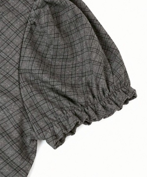 Never mind the XU / Chikashitsu+(ネバーマインド ザ エックスユー / チカシツプラス)の「【nmtc+】French Ribbon Check Top (2color) / 【エヌエムティーシープラス】フレンチリボンチェック半袖クロップドトップス(Tシャツ/カットソー・レディース・アイボリー/チャコール・ONE SIZE)」の22枚目の写真