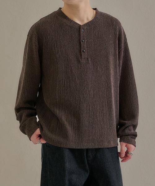 epnok(エプノック)の「ベーシックルーズシャーリングヘンリーネックTee(Tシャツ/カットソー・メンズ・ブラウン/オフホワイト/チャコールグレー・SMALL/LARGE/MEDIUM)」の3枚目の写真