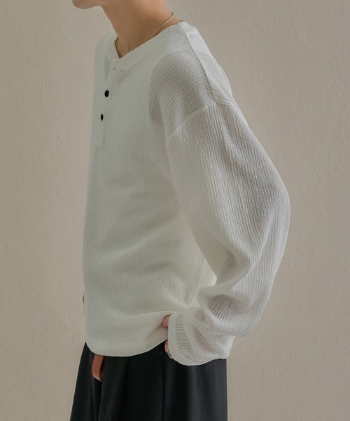 epnok(エプノック)の「ベーシックルーズシャーリングヘンリーネックTee(Tシャツ/カットソー・メンズ・ブラウン/オフホワイト/チャコールグレー・SMALL/LARGE/MEDIUM)」の4枚目の写真