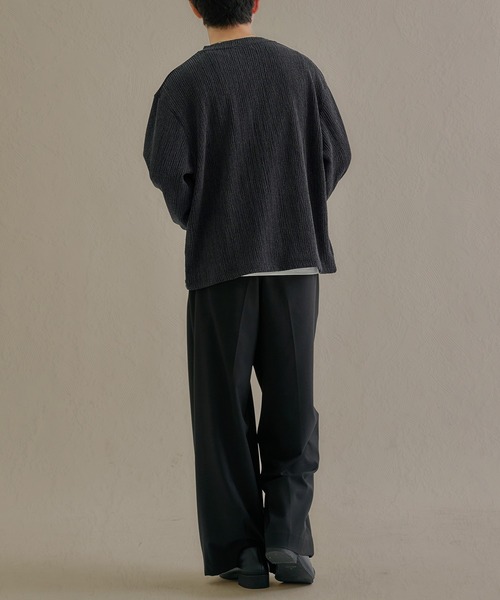 epnok(エプノック)の「ベーシックルーズシャーリングヘンリーネックTee(Tシャツ/カットソー・メンズ・ブラウン/オフホワイト/チャコールグレー・SMALL/LARGE/MEDIUM)」の17枚目の写真