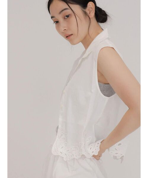 FIKA.(フィーカ)の「Open collar cutwork shirt(シャツ/ブラウス・レディース・オフホワイト/ブラック・MEDIUM)」の5枚目の写真