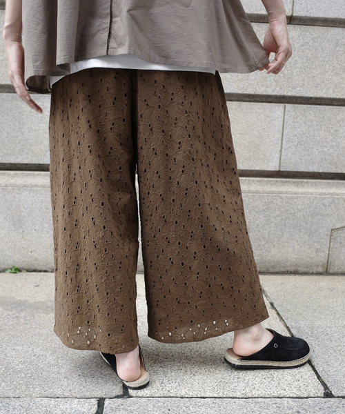 JOURNAL STANDARD LUXE(ジャーナルスタンダード ラックス)の「【SOIL】 60s CAMBRIC ALL HEMLA WIDE EASY PAN(その他パンツ・レディース・ブラウン/ホワイト・2)」の10枚目の写真