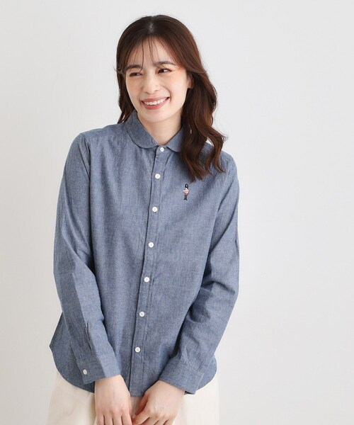 LAURA ASHLEY(ローラアシュレイ)の「【刺繍入り/日本製/ワンマイルウエア】ラウンドカラーシャツ(シャツ/ブラウス・レディース・ホワイト/ブルー・38)」の2枚目の写真