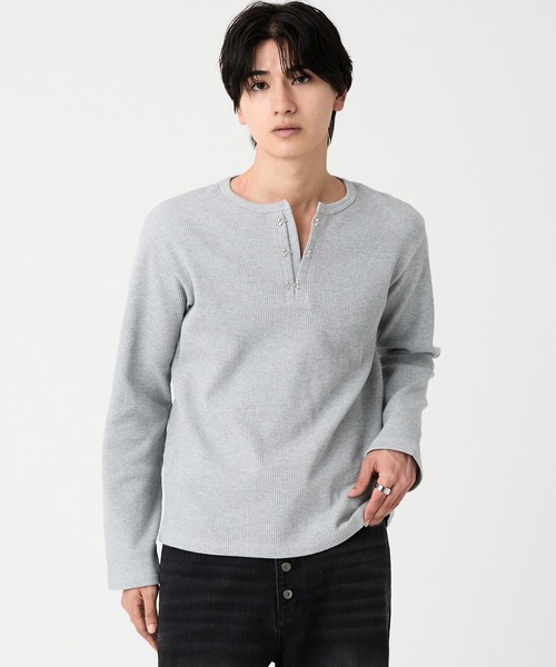 EVOLVERA(エボルヴェラー)の「Thermal Henley Neck Hook Long T-shirt / サーマルヘンリーネック フック ロングT(Tシャツ/カットソー・メンズ・ホワイト/グレー/ブラック系1・M/L)」の4枚目の写真