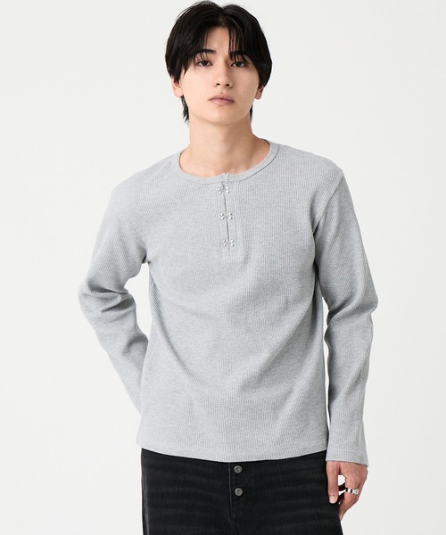 EVOLVERA(エボルヴェラー)の「Thermal Henley Neck Hook Long T-shirt / サーマルヘンリーネック フック ロングT(Tシャツ/カットソー・メンズ・ホワイト/グレー/ブラック系1・M/L)」の7枚目の写真