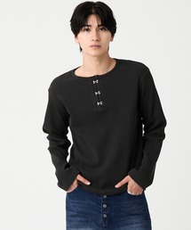 EVOLVERA（エボルヴェラー）の「Thermal Henley Neck Hook Long T-shirt / サーマルヘンリーネック フック ロングT（Tシャツ/カットソー）」