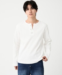EVOLVERA（エボルヴェラー）の「Thermal Henley Neck Hook Long T-shirt / サーマルヘンリーネック フック ロングT（Tシャツ/カットソー）」