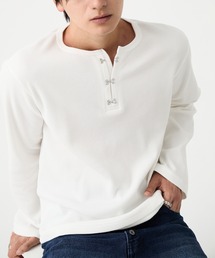 EVOLVERA（エボルヴェラー）の「Thermal Henley Neck Hook Long T-shirt / サーマルヘンリーネック フック ロングT（Tシャツ/カットソー）」