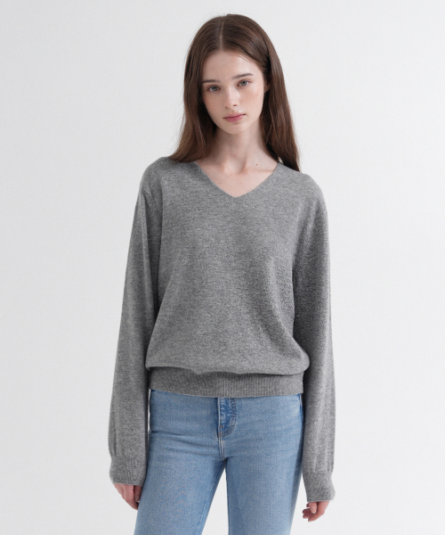 VLETI（ブレッティ）の「Merino Wool 100% V-Neck Basic Knit (gray)（ニット/セーター・レディース・ライトグレー・FREE）」の2枚目の写真