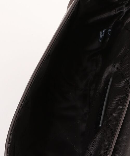 MICHAEL KORS(マイケルコース)の「COOPER SQUARE FLAP XBODY(ショルダーバッグ・メンズ・ブラウン系・FREE)」の4枚目の写真