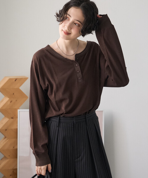 FREAK'S STORE(フリークスストア)の「2WAY シアーワッフル ヘンリーロンT/シアーロンT(Tシャツ/カットソー・レディース・ブラック/オフホワイト/ピンク/ブラウン・フリ-)」の12枚目の写真