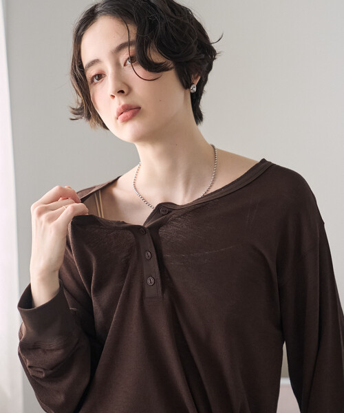FREAK'S STORE(フリークスストア)の「2WAY シアーワッフル ヘンリーロンT/シアーロンT(Tシャツ/カットソー・レディース・ブラック/オフホワイト/ピンク/ブラウン・フリ-)」の19枚目の写真